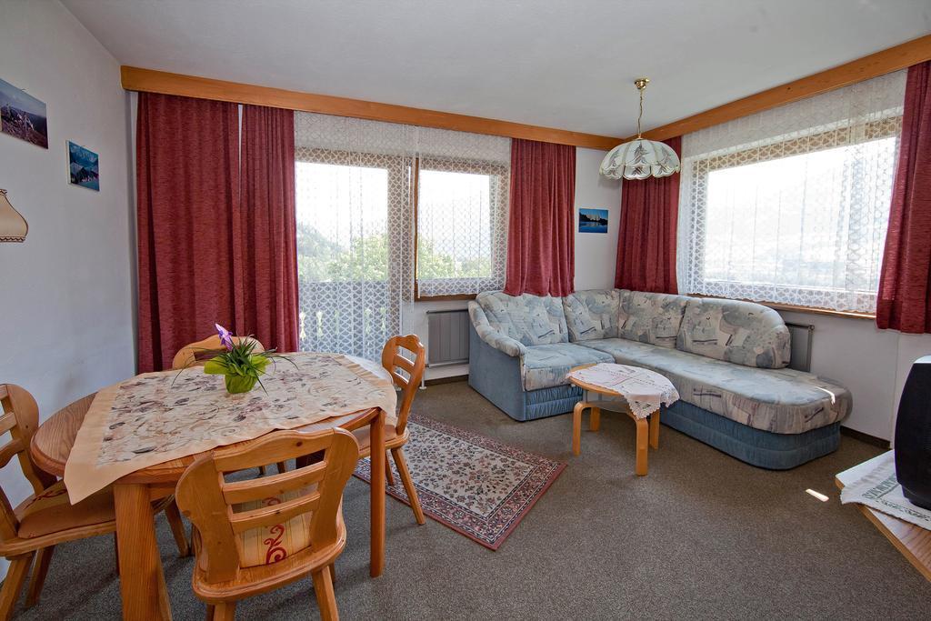 Landhaus Maridl Hart im Zillertal Phòng bức ảnh
