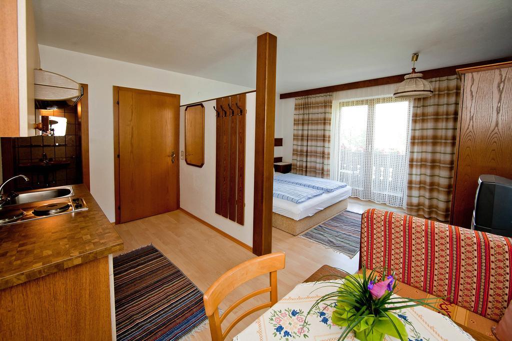 Landhaus Maridl Hart im Zillertal Phòng bức ảnh